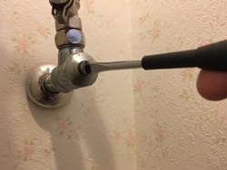 止水栓を閉めましょう