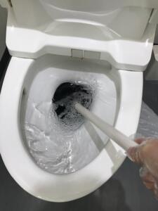 押す時はゆっくりと押して勢い良く引く
